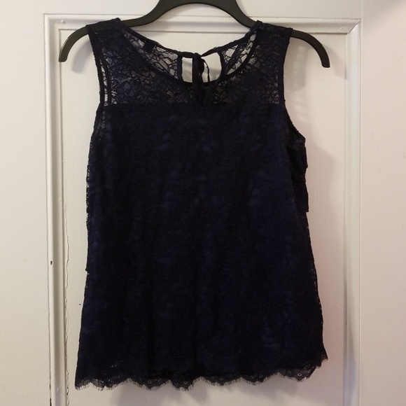 Ann Taylor SP Tiered Lace Sleeveless Navy Top VGUC - Picture 3 of 6